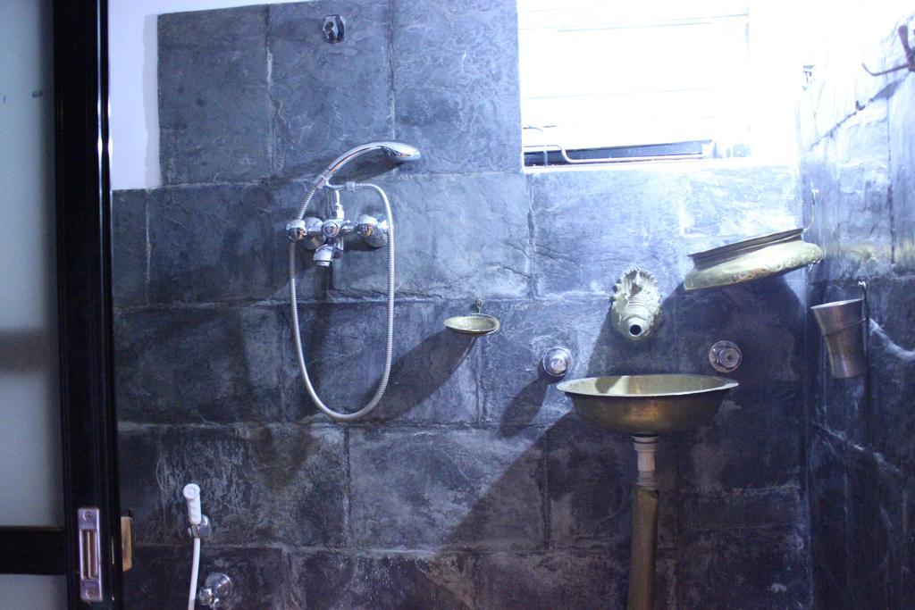 Goathchen Guest House Lalitpur Bagian luar foto